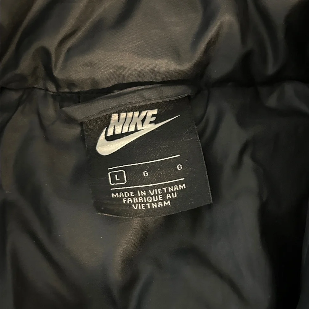 NIKE Yellow and Black Plaid Puffer Jacket - Picture 4 of 6